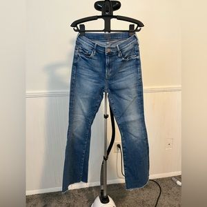 Mother the weekender frayed denim jeans. Size 27.